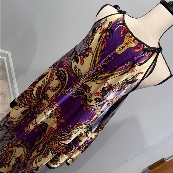 Dress - Picture 5 of 5